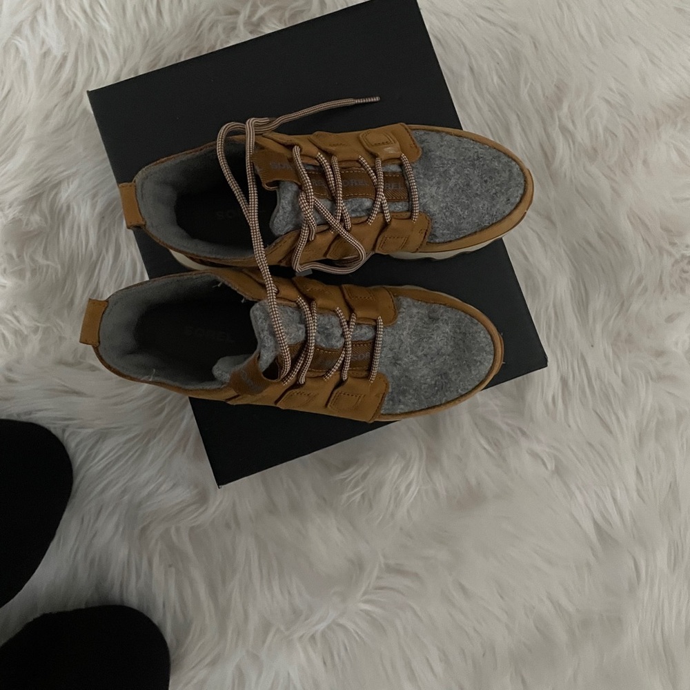 Sorel Boots Kinetic Caribou boots